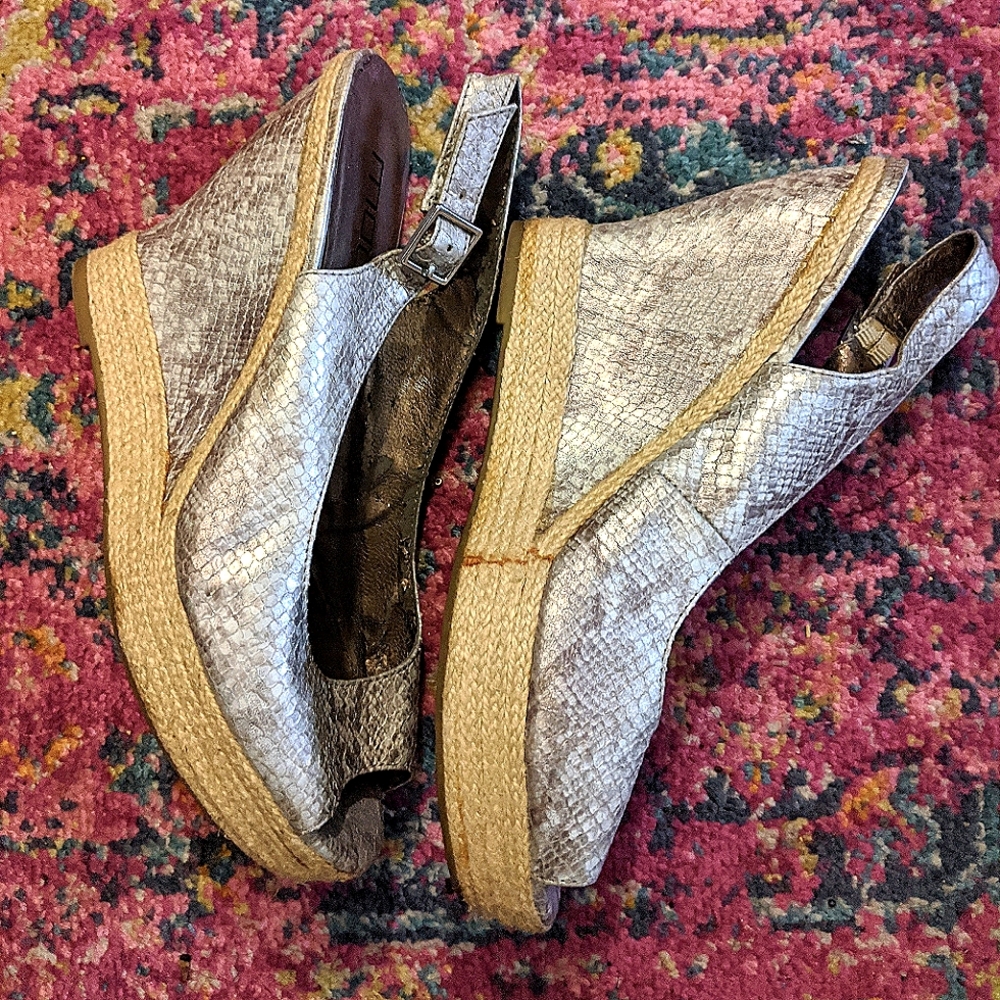 METALLIC SNAKESKIN WEDGES